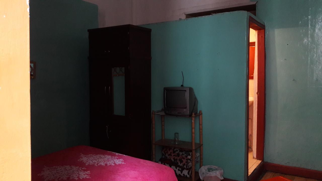 קיטו Hostal La Chorrera מראה חיצוני תמונה